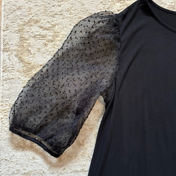Kim & Cami Polka Dot Mesh Short Puff Sleeve Black Top Size 2X - Picture 4 of 9